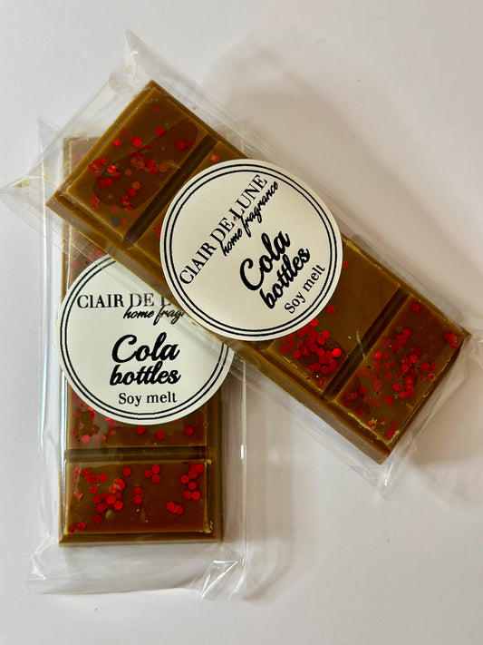 Cola bottles snap bar