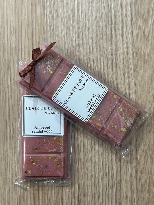 Ambered sandalwood snap bar