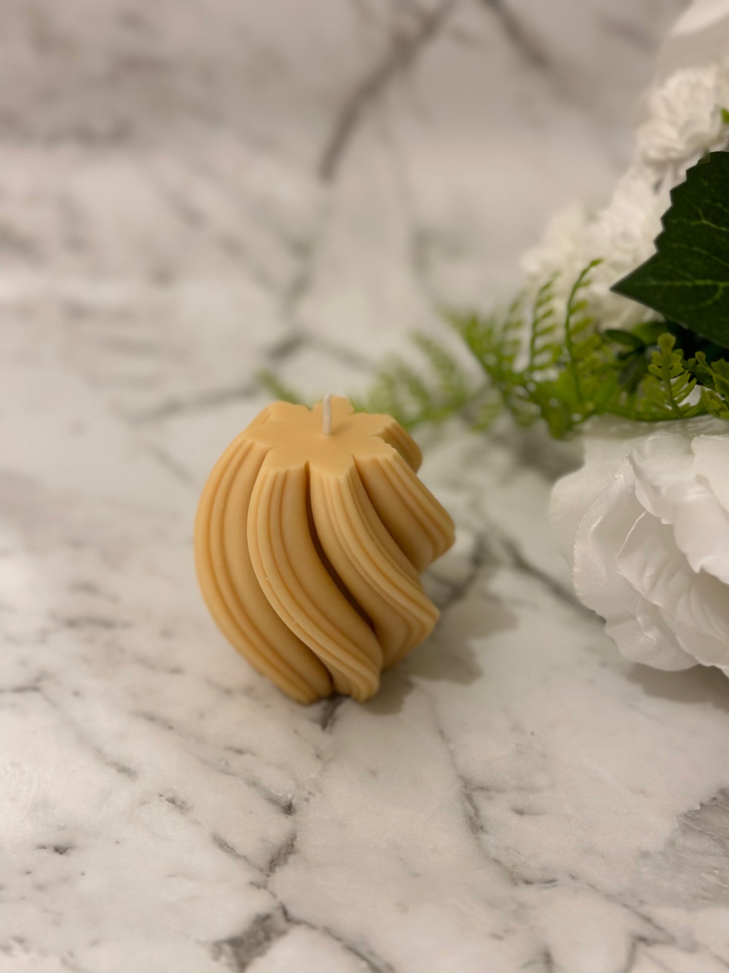 Swirl candle