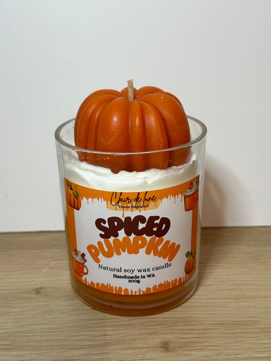 Spiced pumpkin dessert candle