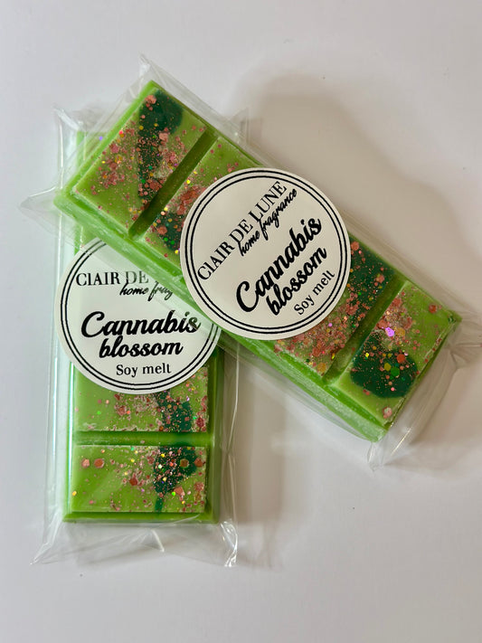 Cannabis blossom snap bar