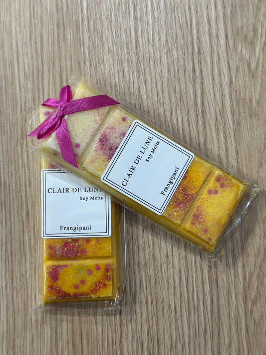 Frangipani snap bar